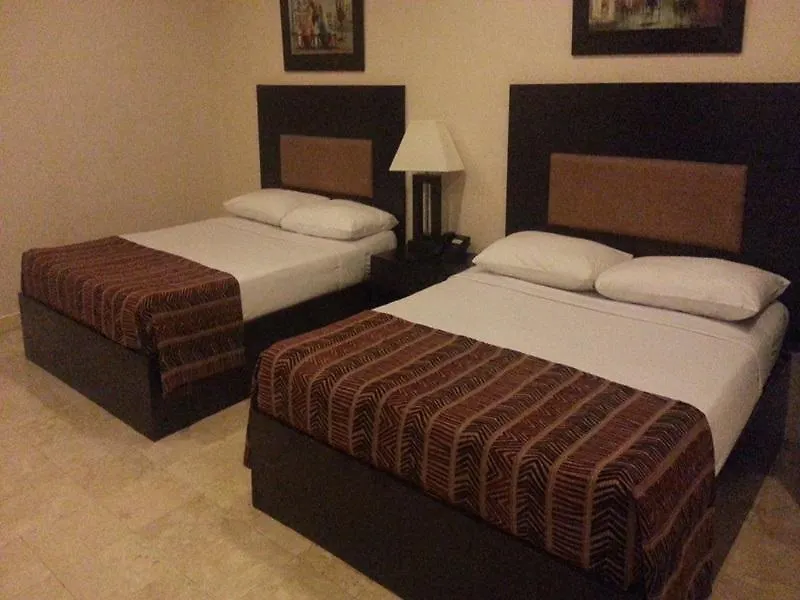 Paragon Tower Hotel Manille