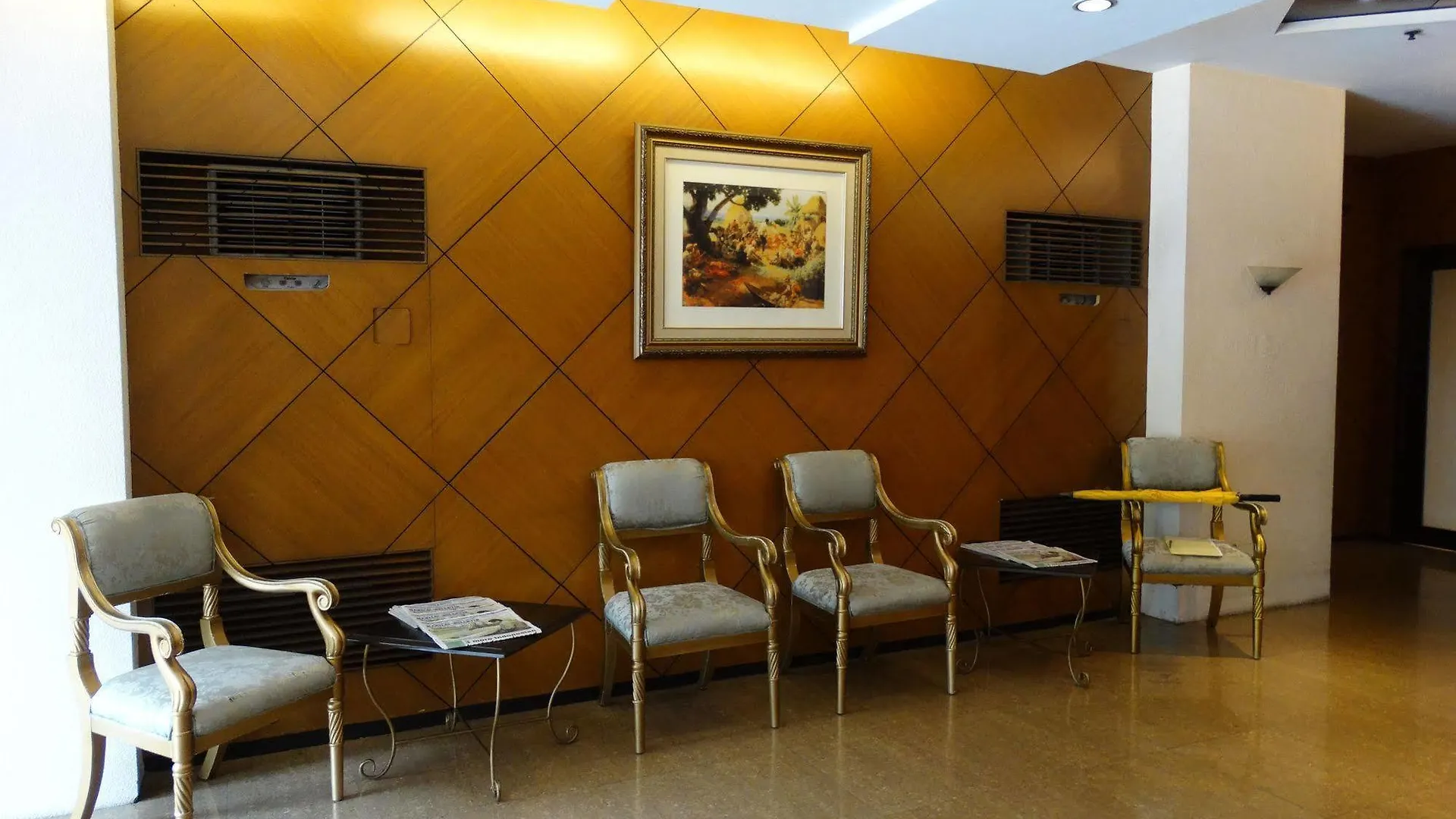 Paragon Tower Hotel Manila